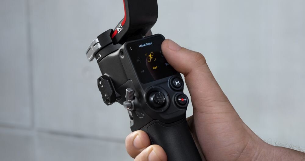 Gimbal DJI RS 3 fotografia stabilizacja nagrywanie żyroskop uchwyt zasilanie ładowanie bateria tryby przyciski złącza porty kompatybilność udźwig wykonanie pojemność