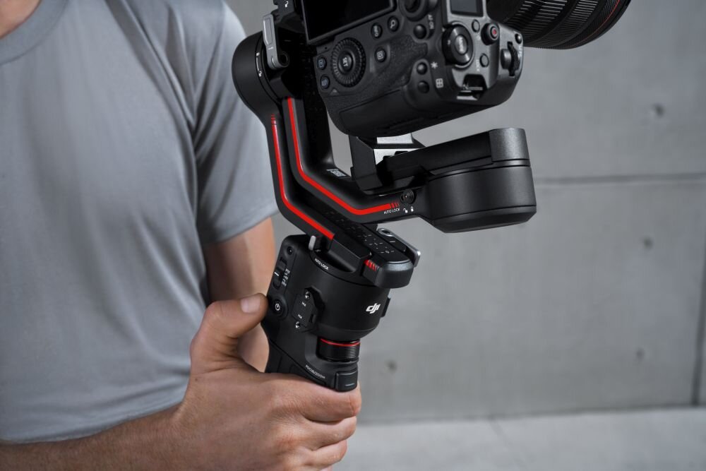 Gimbal DJI RS 3 fotografia stabilizacja nagrywanie żyroskop uchwyt zasilanie ładowanie bateria tryby przyciski złącza porty kompatybilność udźwig wykonanie pojemność