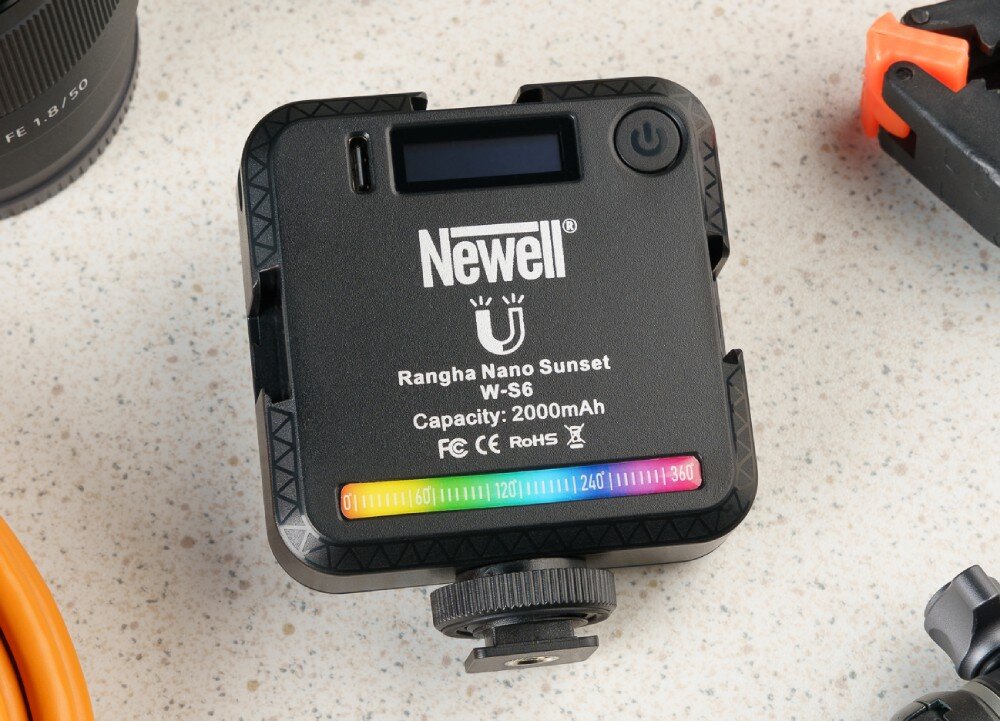 Lampa LED NEWELL RGB-W Rangha Nano Sunset bateria czas działania porty