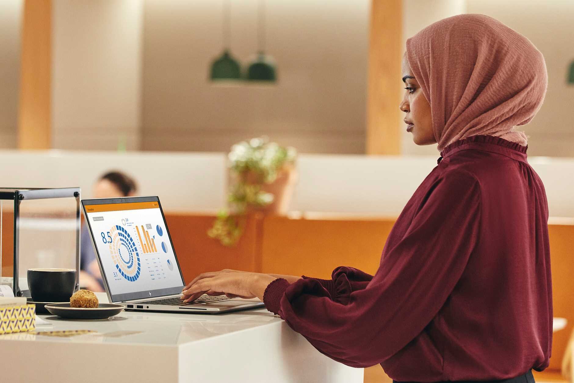 Laptop HP EliteBook 840 G8 - HP Sure Sense 