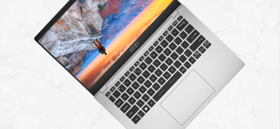 Laptop MSI Modern C12M - podświetlana klawiaturaa