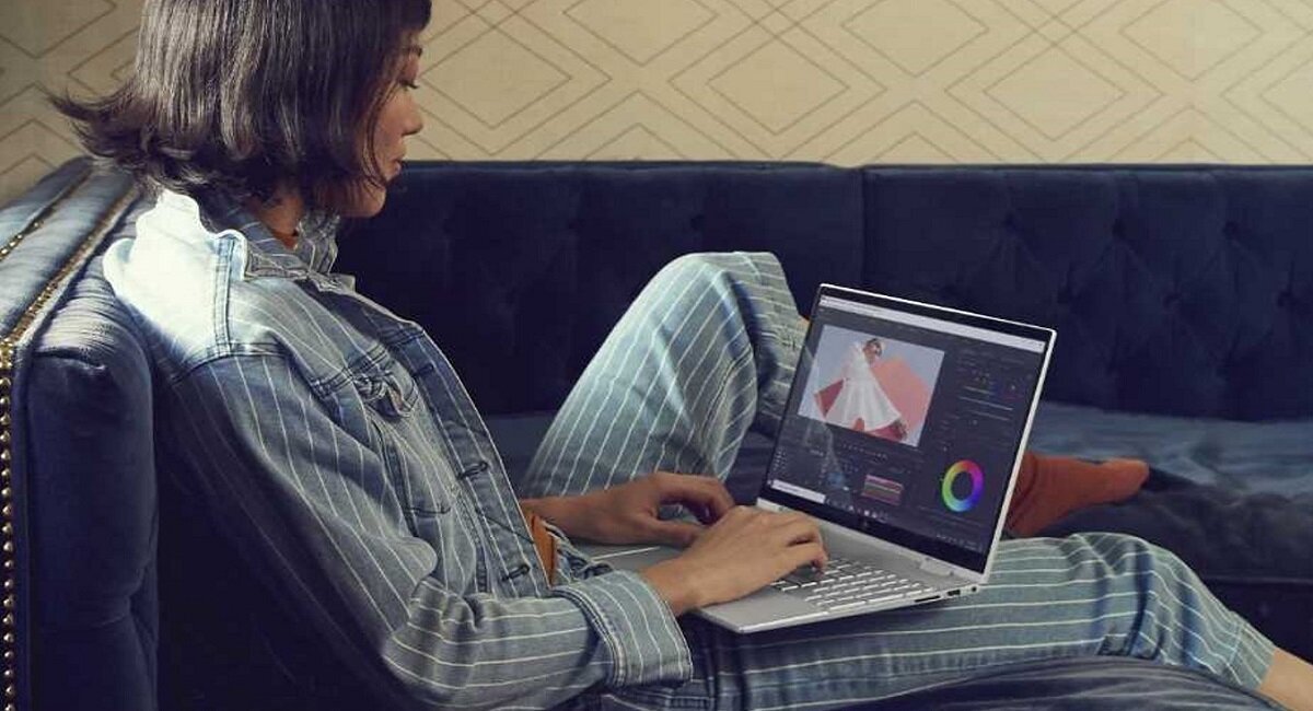 Laptop HP Envy x360 Doskonały obraz i dźwięk