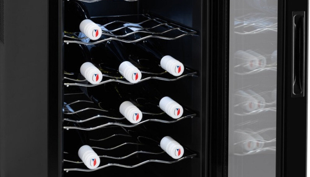 HYUNDAI IN18G metalowe półki