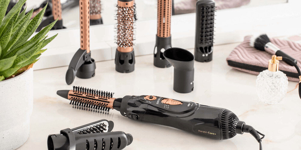 Suszarko-lokówka SENCOR SHS 8550BK 18 mm 1000 W Aż 7 końcówek do stylizacji 7 wymiennych końcówek dopasowanie stylizacja potrzeby akcesoria różnorodność fryzur