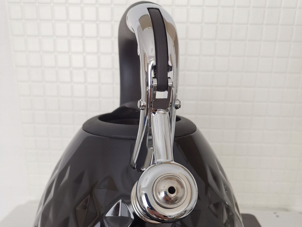 Czajnik KLAUSBERG KB-7455 ergonomiczny uchwyt wygodny chwyt