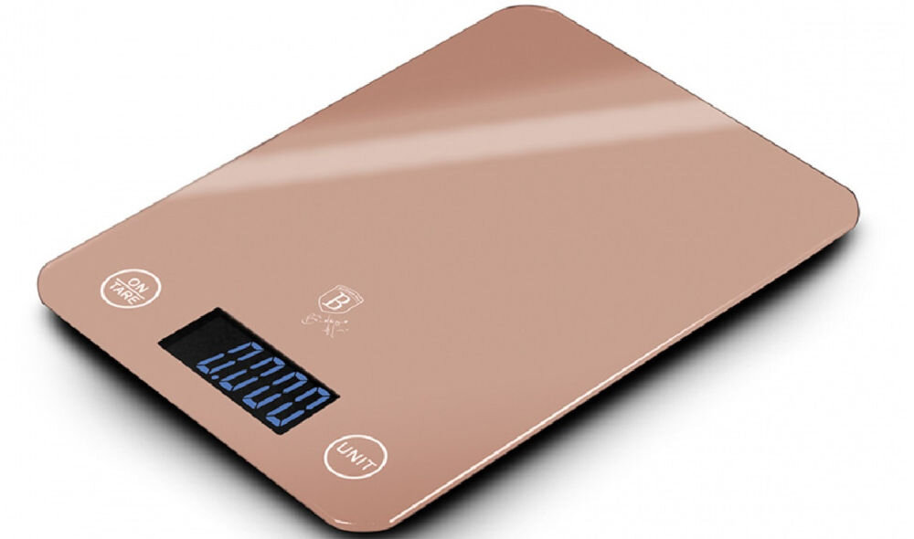 Waga kuchenna BERLINGER HAUS BH-9352 waga kolor rose gold wyświetlacz przyciski białe tło eleganckie i funkcjonalne dla każdej kuchni precyzyjna czułość 1 g maksymalne obciążenie 5 kg dokładne odmierzanie składników wyświetlacz LCD dobra czytelność pomiarów funkcja Tary automatyczne wyłączenie oszczędność energii antypoślizgowe nóżki stabilność ze szkła hartowanego i tworzywa ABS łatwe czyszczenie komponuje się z każdą kuchnią zasilanie 2 x bateria AA brak w zestawie 