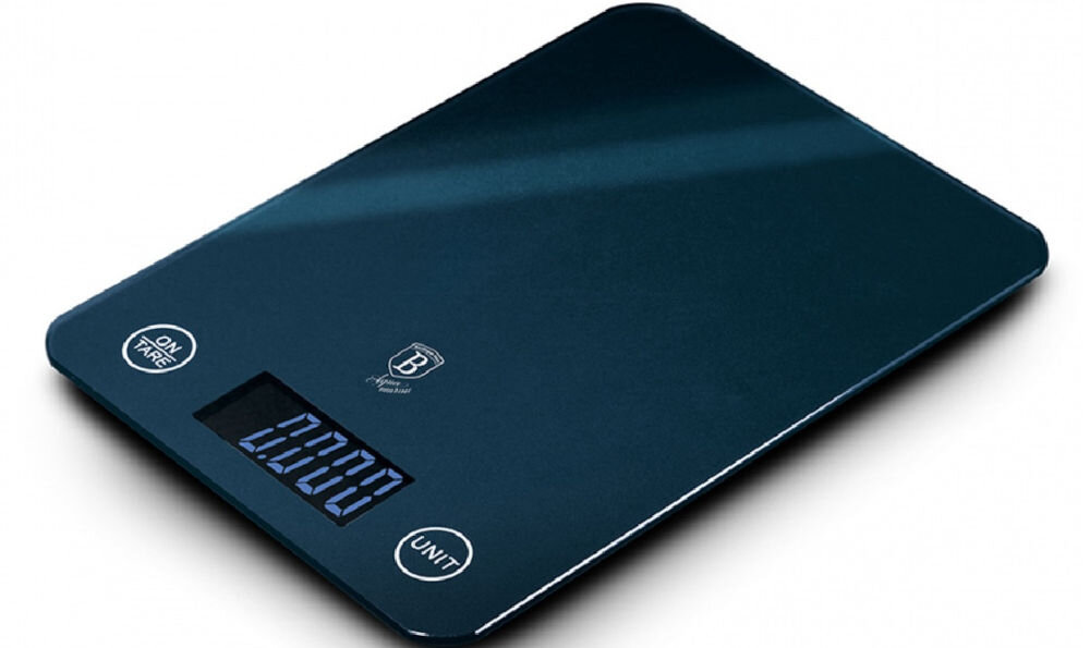 Waga kuchenna BERLINGER HAUS BH-9355 waga kolor granatowy wyświetlacz przyciski białe tło eleganckie i funkcjonalne dla każdej kuchni precyzyjna czułość 1 g maksymalne obciążenie 5 kg dokładne odmierzanie składników wyświetlacz LCD dobra czytelność pomiarów funkcja Tary automatyczne wyłączenie oszczędność energii antypoślizgowe nóżki stabilność ze szkła hartowanego i tworzywa ABS łatwe czyszczenie komponuje się z każdą kuchnią zasilanie 2 x bateria AA brak w zestawie 