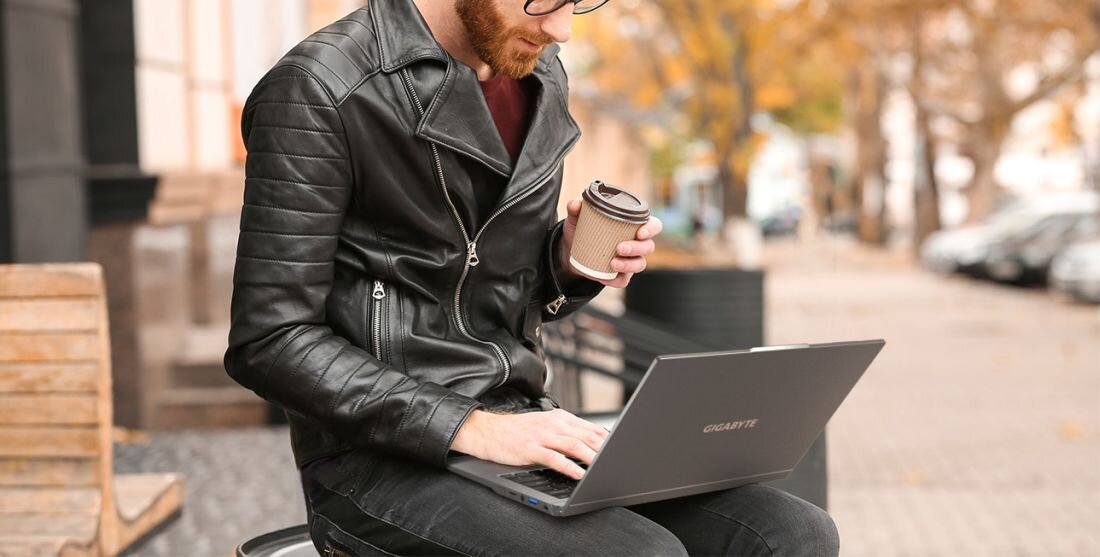 Laptop GIGABYTE U4 UD - Intel Core
