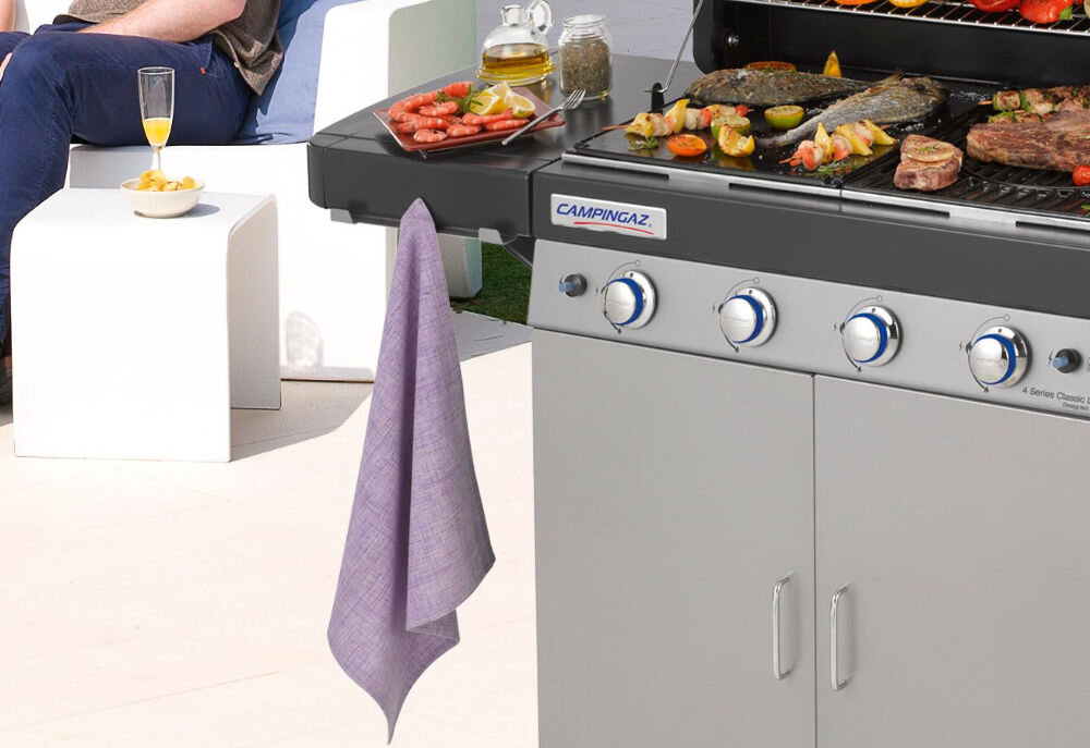 Grill gazowy CAMPINGAZ Classic LXS Seria 4 półki wieszaki powierzchnia grilla termometr