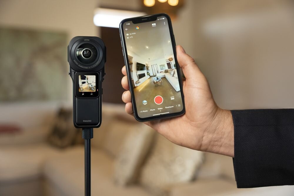 Kamera sportowa INSTA360 ONE RS 1-inch 360 Edition sport montaż nagrywanie stabilizacja montaż edycja filtry ostrość śledzenie tryby bateria akumulator zasilanie ładowanie rozdzielczość filmy obudowa odporność wielkość łączność sterowanie