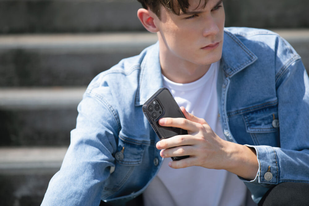 Etui UNIQ Air Fender iPhone AirShock 360 cienkie lekkie ochronne