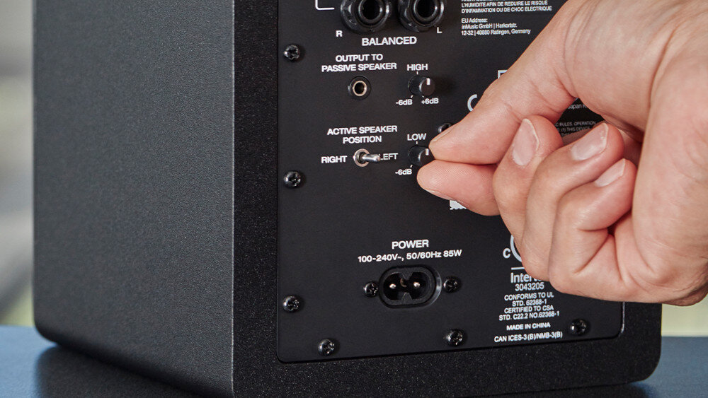 Kolumny głośnikowe M-AUDIO BX4BT - złącza