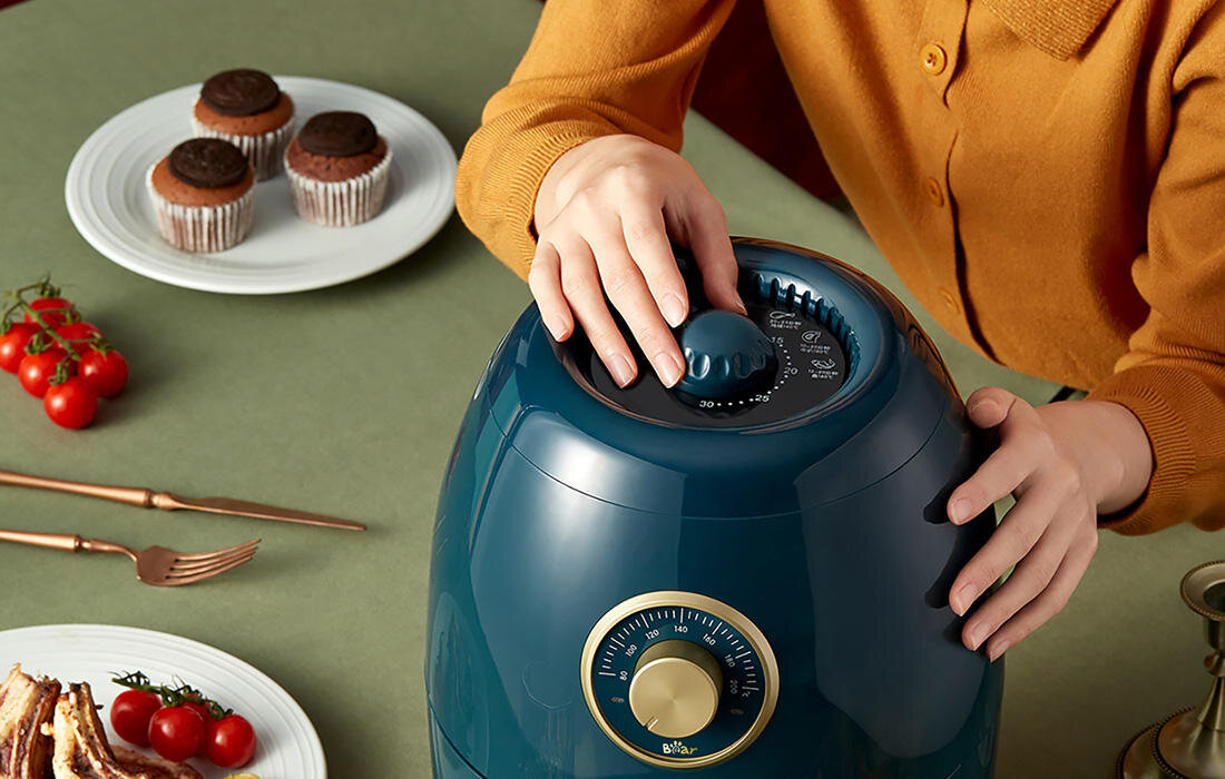 Frytkownica beztluszczowa BEAR A19A Air Fryer Zielony 2 pokretla moc 1350 W