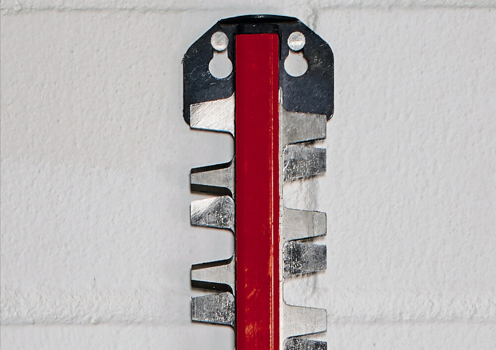 Nożyce do żywopłotu EINHELL GE-CH 18-50 Li akumulatorowe obracana rękojeść wygodny uchwyt