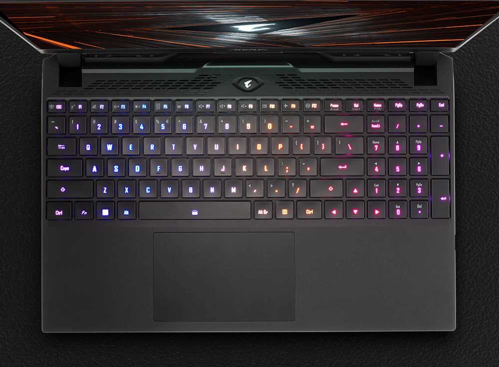 Laptop GIGABYTE Aorus 5 SE4 Nie ograniczy Cię ilość miejsca