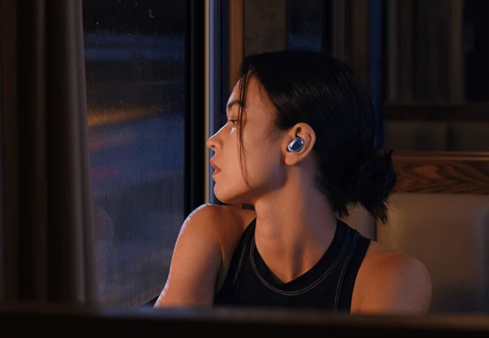 Słuchawki dokanałowe XIAOMI Redmi Buds 4 design komfort lekkość dźwięk jakość wrażenia słuchowe ergonomia lekkość sport aktywność podróże czas pracy działanie akumulator
