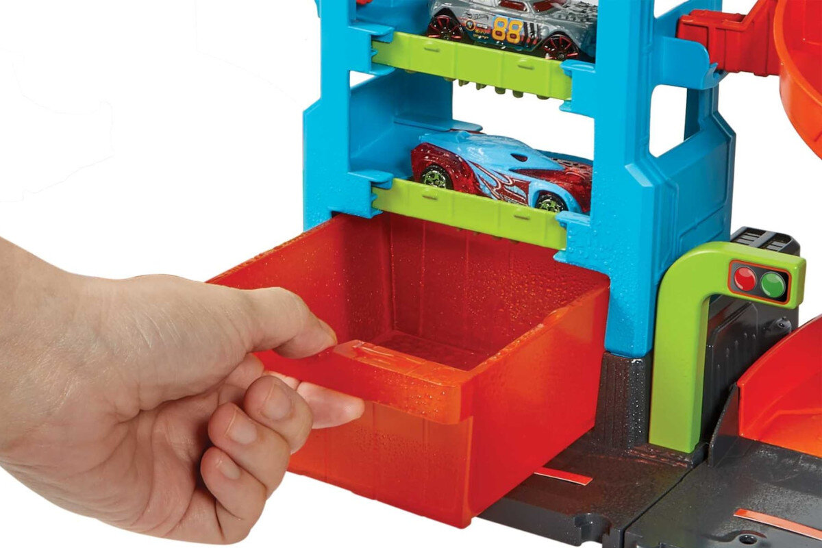 Myjnia samochodowa Hot Wheels Zakrecona megamyjnia HDP05 taca na wode samochodziki