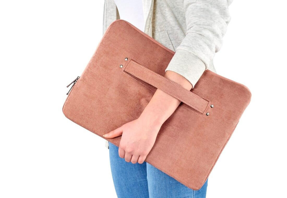 zdjęcie lifestyle etui Cali