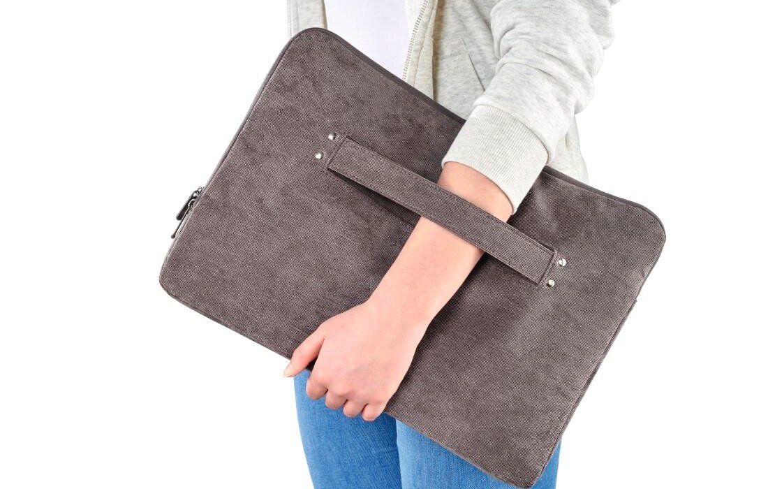 zdjęcie etui do laptopa