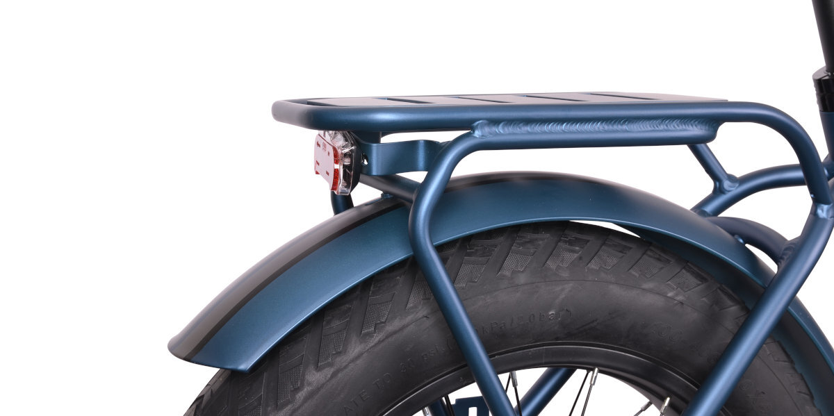 ROWER ELEKTRYCZNY FATBIKE ATALA CALIFFO 20 NIEBIESKI MAT M43 17 szerokie blotniki chroniace odziez cialo i rower