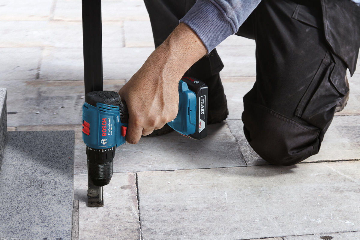 Wiertarko-wkrętarka BOSCH GSR 185-LI materiały głębokość drewno metal