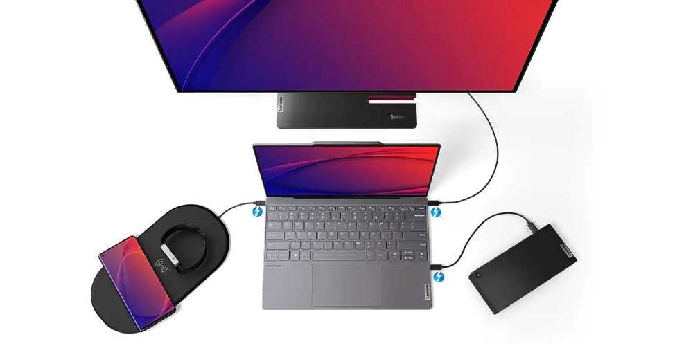 Laptop LENOVO ThinkBook 13x G2 - Połączenie laptopa, telefonu i dysk, ilustrujące współczesne urządzenia elektroniczne w codziennym użytkowaniu.