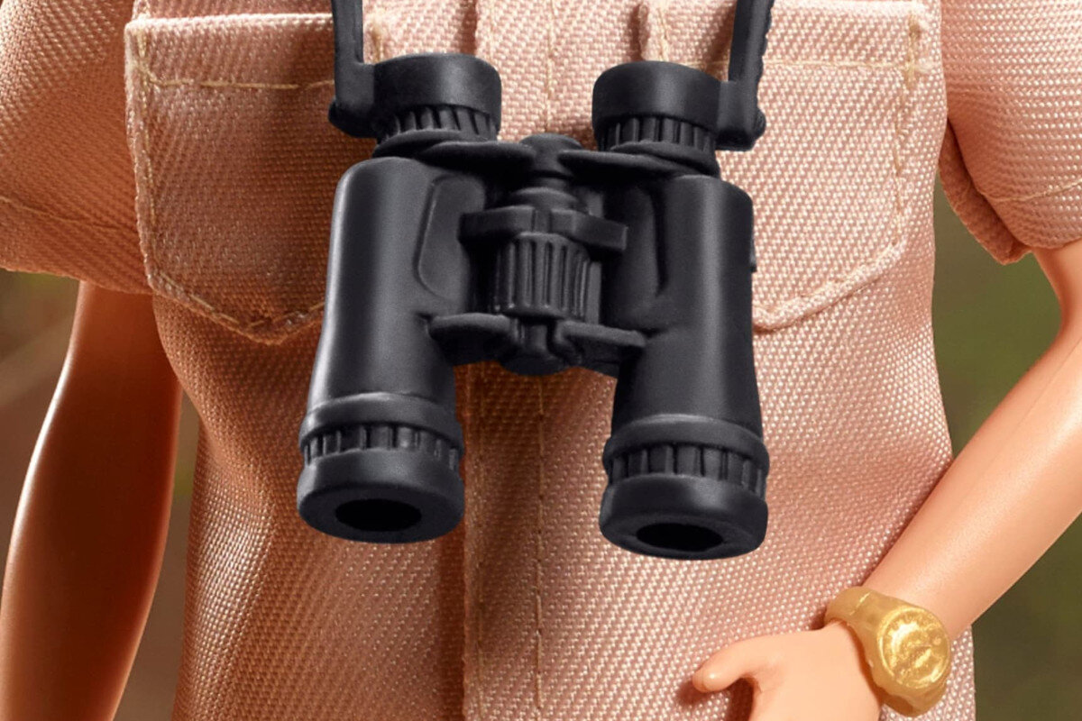 Lalka Barbie Inspiring Women Jane Goodall HCB82 recykling figurka szympans