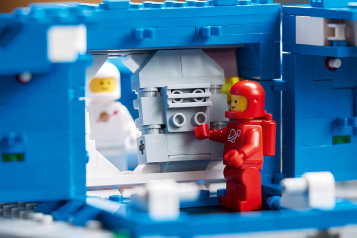 LEGO Icons Galaktyczny odkrywca 10497 przesuwane drzwi ladownia