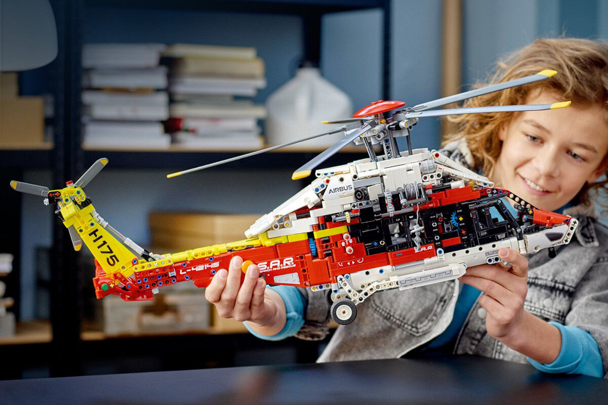 Купить Спасательный вертолет LEGO Technic Airbus H175 42145, цена 7828 ...