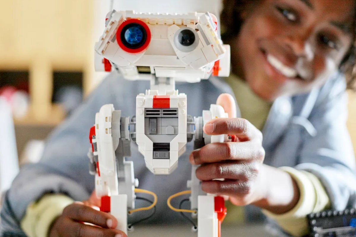 LEGO Star Wars BD-1 75335 tabliczka informacyjna ekspozycja