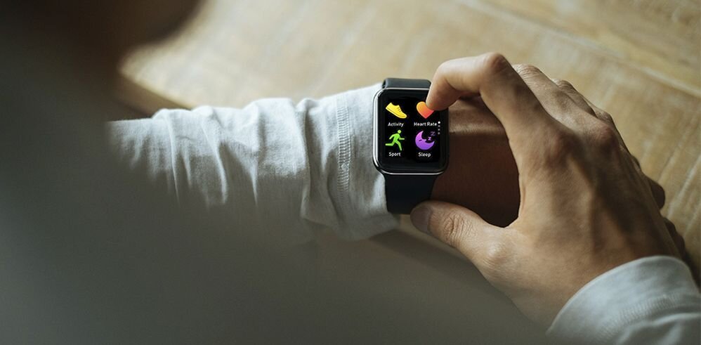 Smartwatch AIWA SW-100  ekran bateria czujniki zdrowie sport pasek ładowanie pojemność rozdzielczość łączność sterowanie krew puls rozmowy smartfon aplikacja 