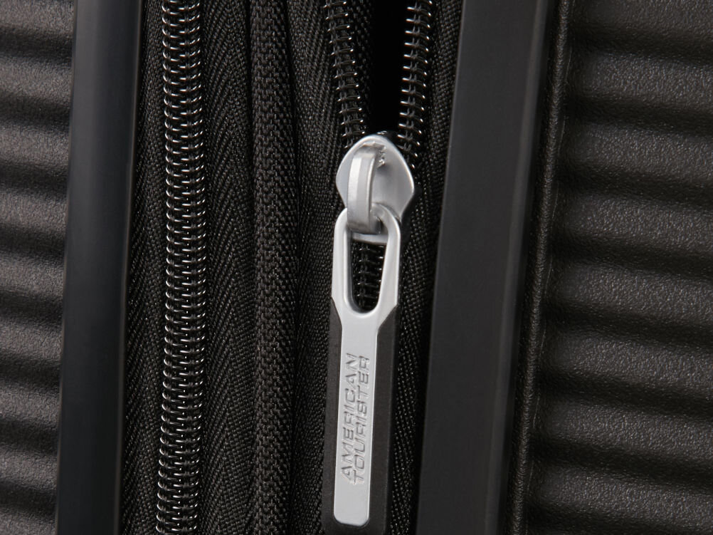 Walizka AMERICAN TOURISTER SoundBox 77 cm Czarny pojemność ok. 97 l funkcja poszerzenia dodatkowe 13 l