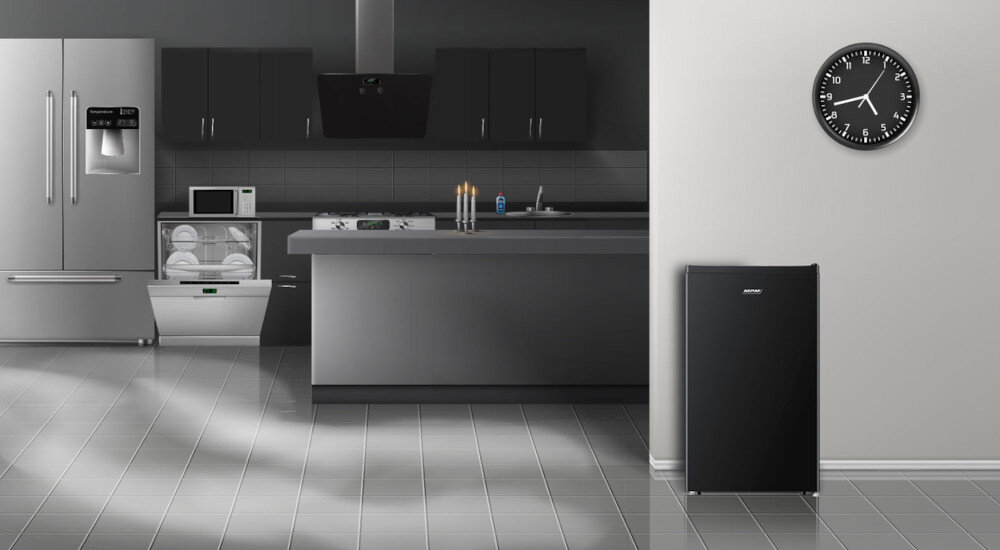 Lodówka MPM 94-CJH-22 84cm Czarny wymiary półki szuflady