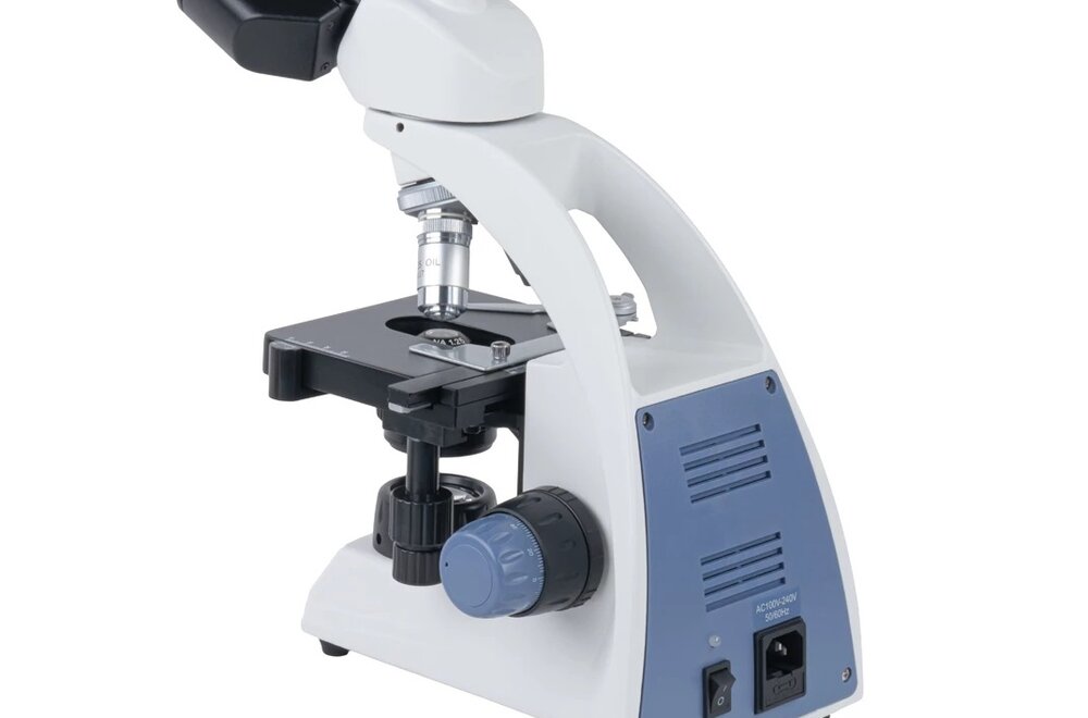 Mikroskop DELTA OPTICAL Genetic Trino statyw