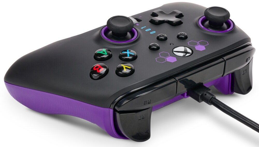 Kontroler POWERA Enhanced jakość wykonanie sterowanie drążki analogowe udostępnianie osiągnięcia zrzuty ekranów możliwości konfiguracja mapowanie drgania silniczki wibracyjne gniazdo pokrętło regulacji głośności kabel USB opakowanie zestaw