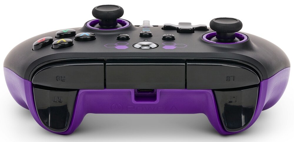 Kontroler POWERA Enhanced jakość wykonanie sterowanie drążki analogowe udostępnianie osiągnięcia zrzuty ekranów możliwości konfiguracja mapowanie drgania silniczki wibracyjne gniazdo pokrętło regulacji głośności kabel USB opakowanie zestaw