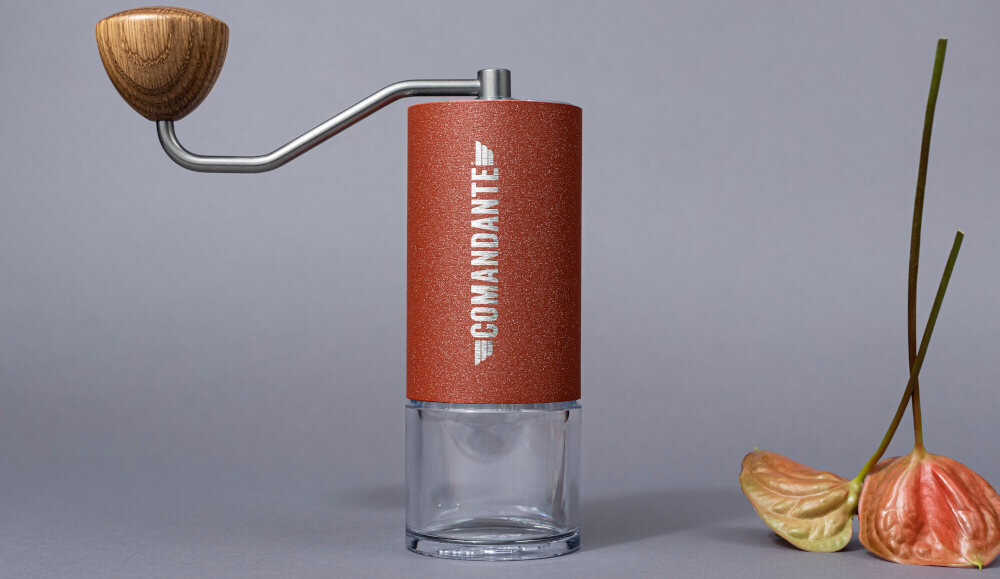 Młynek do kawy COMANDANTE C40 MK4 Nitro Blade Brązowy