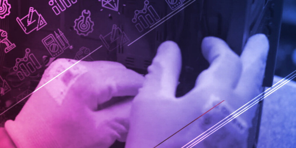 Komputer NTT Game brak zabezpieczen przed otwieraniem