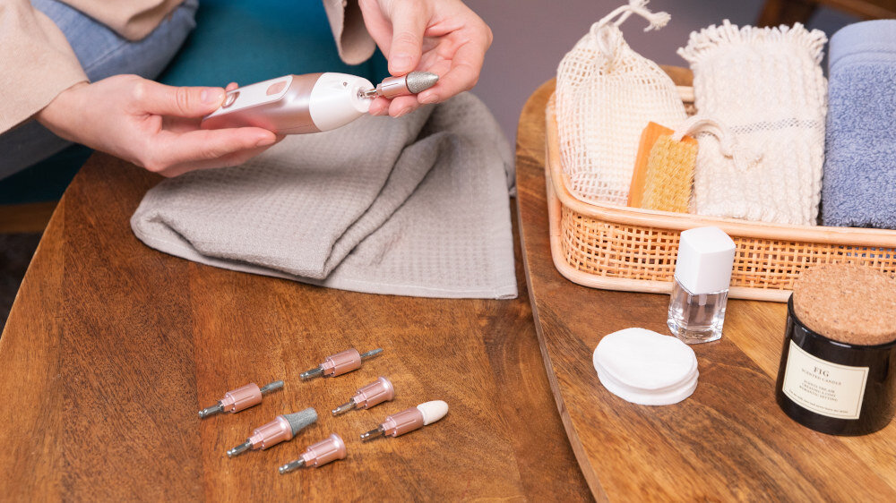 Frezarka do paznokci CECOTEC Pinkcare 7500 cechy tryb praca