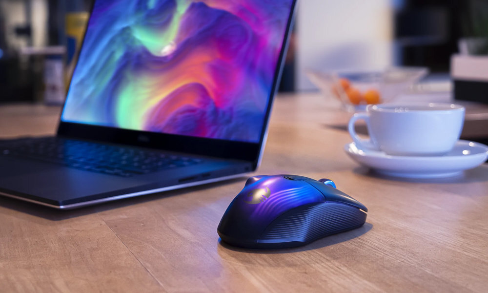 Mysz ROCCAT Kone XP Air ergonomię i wygodę, tworzywo PTFE, wbudowane przyciski i kółko 4D