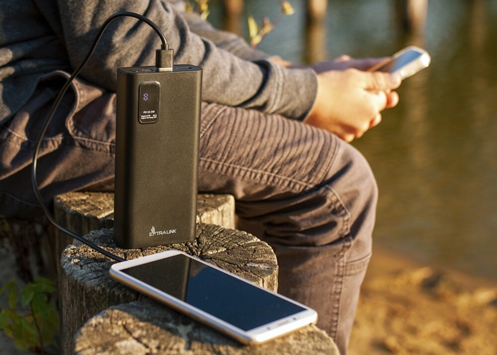 Powerbank EXTRALINK EPB-067B 10000mAh 22.5W Czarny lekka i kompaktowa konstrukcja, łatwe przenoszenie, solidna obudowa, ochrona przed uszkodzeniem, wszędzie tam, gdzie ty