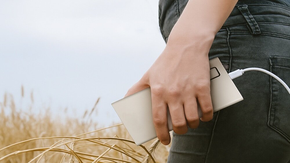 Powerbank EXTRALINK EPB-067W 10000mAh 22.5W Biały ładowanie w każdej sytuacji, kompaktowe wymiary, lekka waga, solidna obudowa