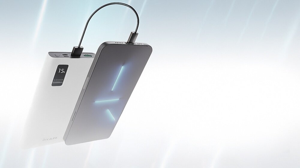 Powerbank EXTRALINK EPB-067W 10000mAh 22.5W Biały szeroka gama urządzen, trzy urządzenia jednocześnie, na długie podróże