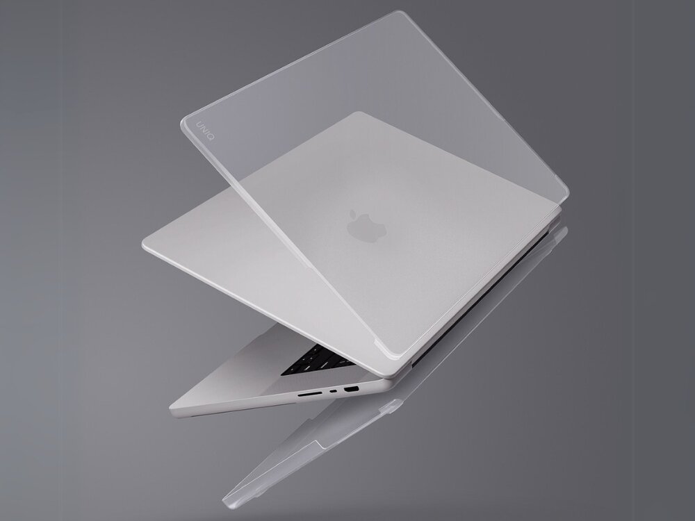 Etui UNIQ Claro
etui na otwartym laptopie case osłona klapka etui