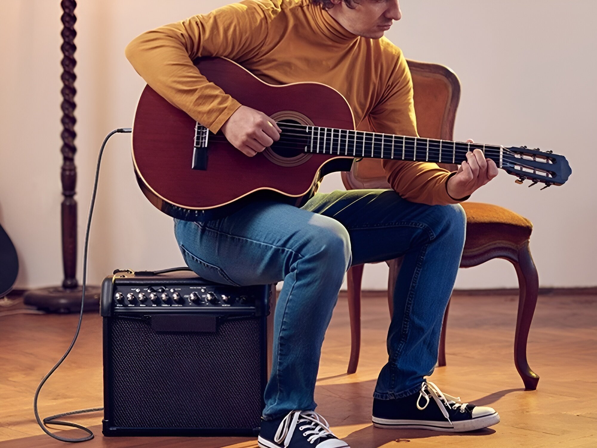 Kabel USAMS US-SJ539 Jack 3.5 - 6.5 mm
            kabel podpięty do gitary i wzmacniacza gitarowego jakość wykonania materiały odporność pozłacane końcówki czysty dźwięk metalowa obudowa