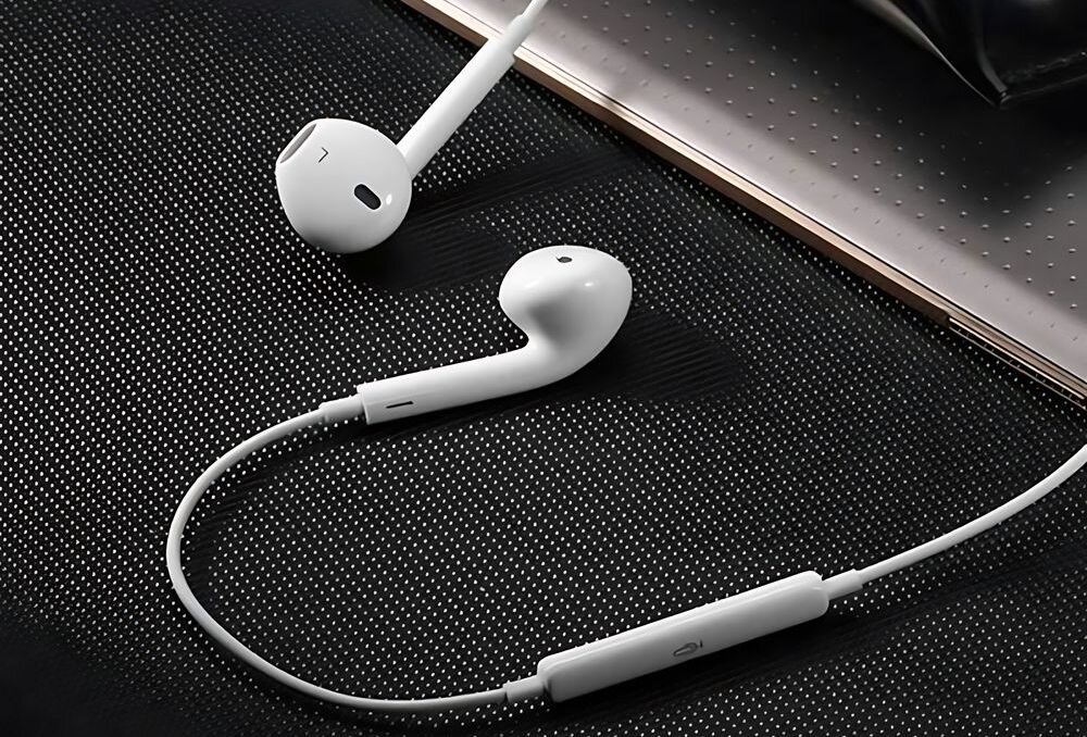 Słuchawki douszne USAMS EP-24 ergonomiczne uzyteczne ladne estetyczne mikrofon pilot