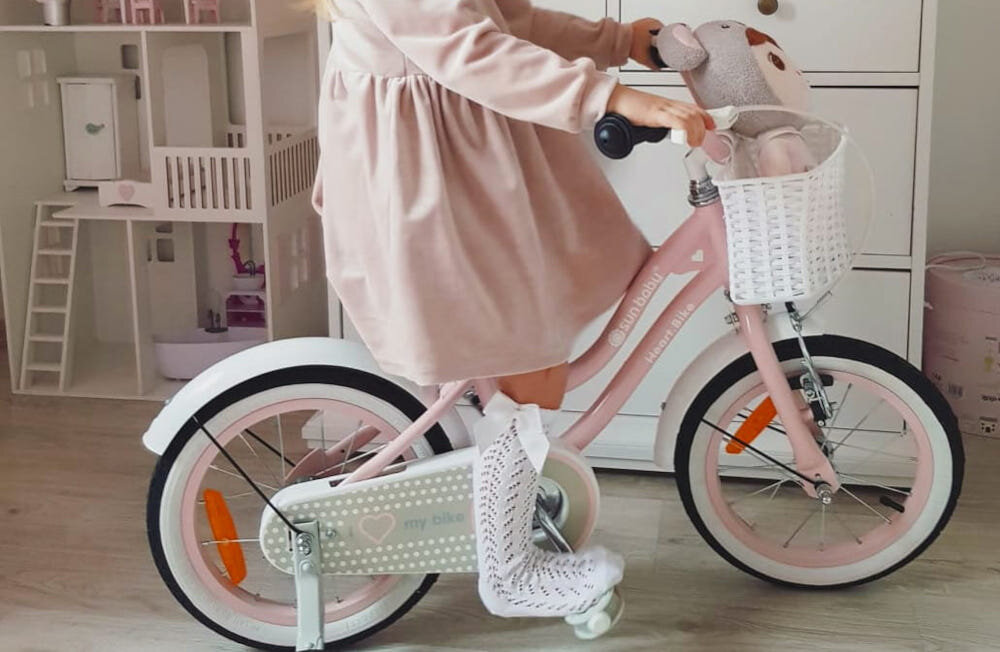 Rower dziecięcy SUN BABY Heart Bike Silver Moon 16 cali dla dziewczynki mietowy w pięknym różowym kolorze dla dziewczynek w wieku od 4 do 6 lat szlifowanie umiejętności jazdy na rowerze doskonała zabawa aktywność na świeżym powietrzu stabilny