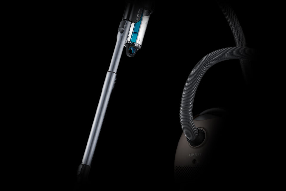 Urządzenie wyposażone jest w stalową rurę teleskopową, którą można dopasować do swojego wzrostu