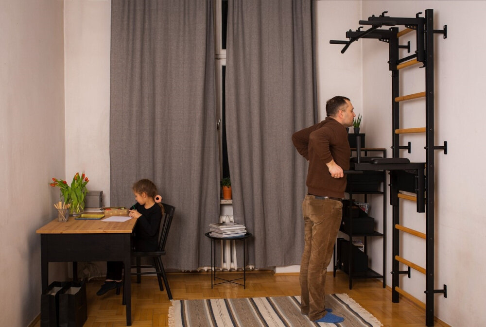 Drabinka gimnastyczna BENCHK 312B + Drążek – Poręcz 9 bukowych szczebelkow dwie warstwy organicznego oleju na bazie oleju lnianego obciazenie do 150 kg wysokosc 240 cm szerokosc 67 cm