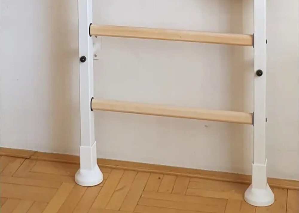 Drabinka gimnastyczna BENCHK 413 + Drążek - Poręcz – Akcesoria dwa sposoby montazu do sciany za pomoca wkretow i kolkow montaz rozporowy podloga-sufit stopki pokryte maskownicami